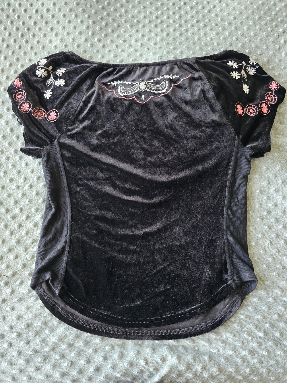 Free People Embroidered Velvet Top – Size Medium - Picture 3 of 3